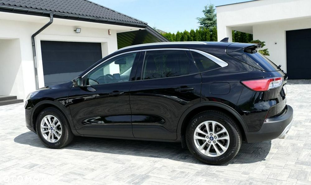 Ford Kuga - 11