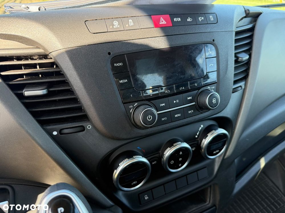 Iveco Daily - 24