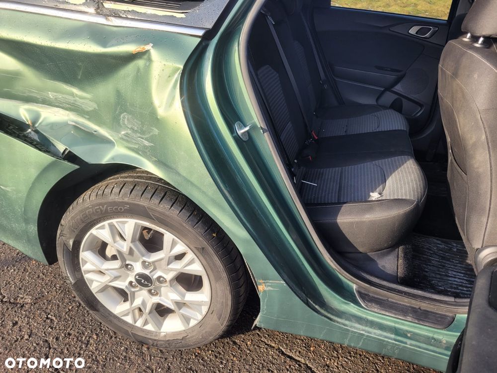 Kia Ceed 1.5 T-GDI L Business Line - 18