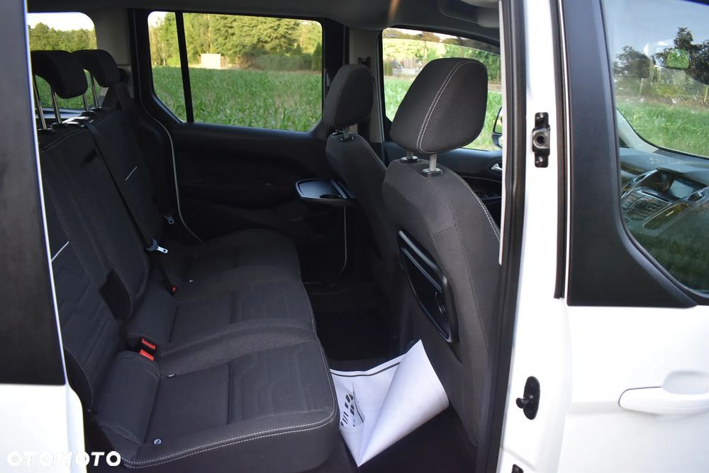 Ford Tourneo Connect - 34