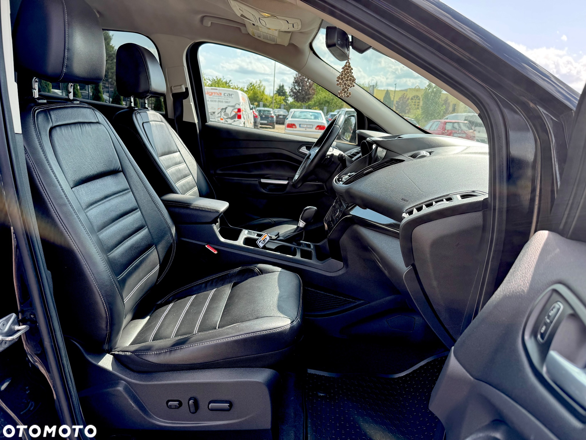 Ford Escape 2.0 EcoBoost AWD Titanium - 30