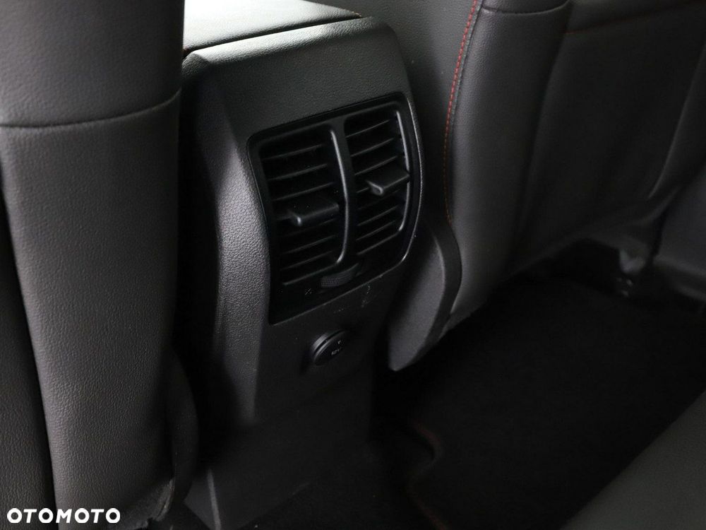 Ford Kuga 2.0 TDCi 4x2 ST-Line - 36