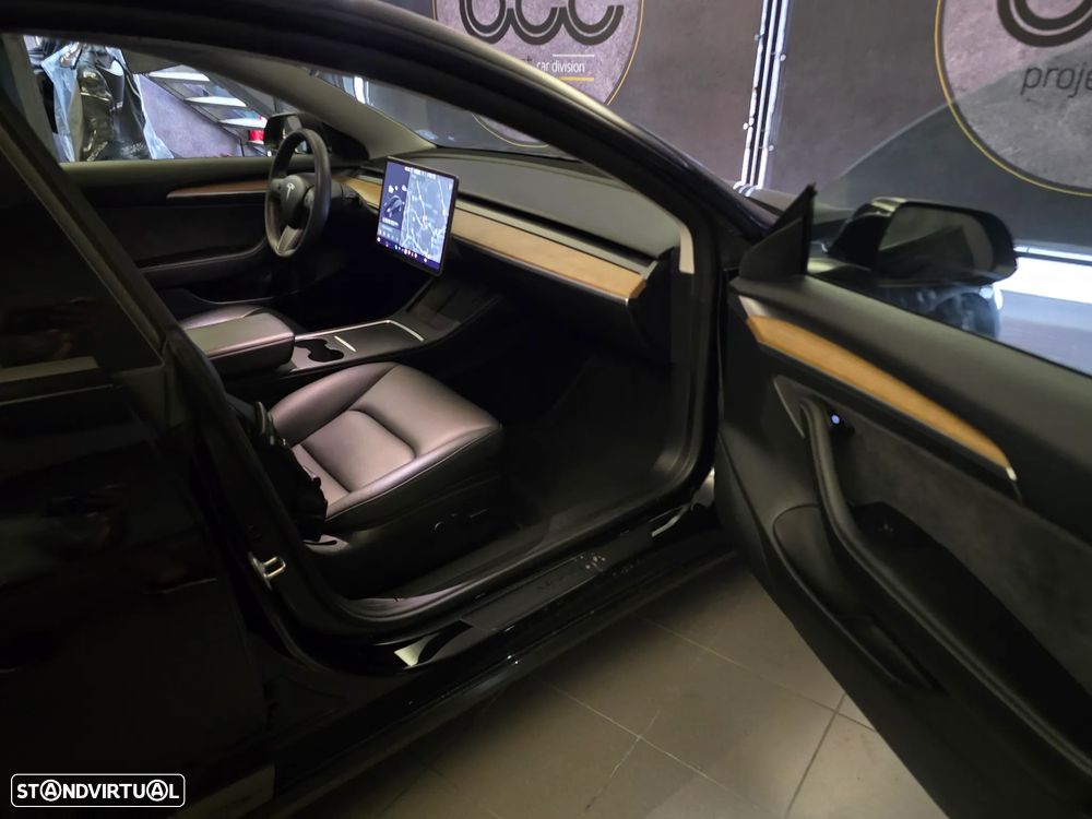 Tesla Model 3 Standard Range Plus RWD - 11