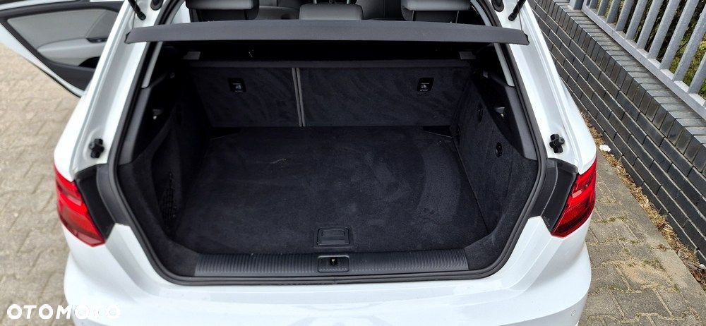Audi A3 Sportback 2.0 TDI (clean diesel) S tronic S line Sportpaket - 35