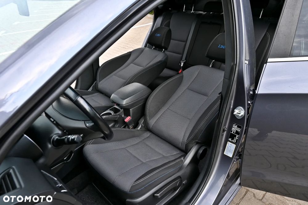 Hyundai i30 1.6 CRDI DCT Passion Plus - 29