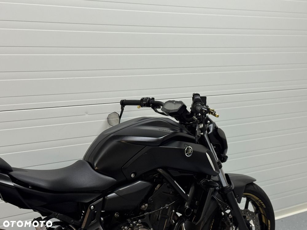 Yamaha MT - 5