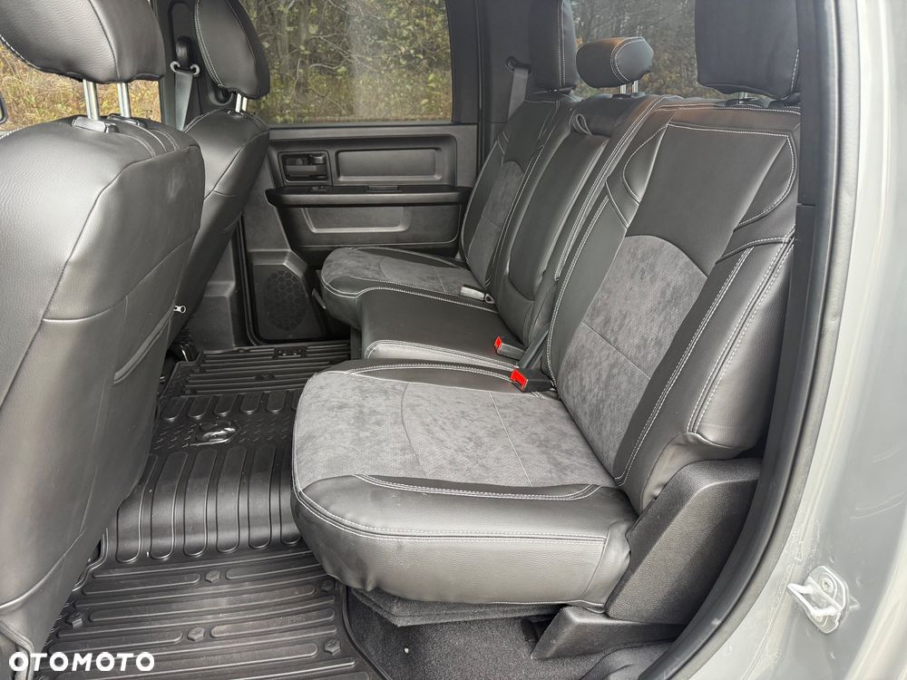 Dodge RAM 1500 5.7 4x4 - 17