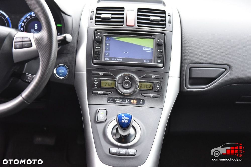 Toyota Auris - 23