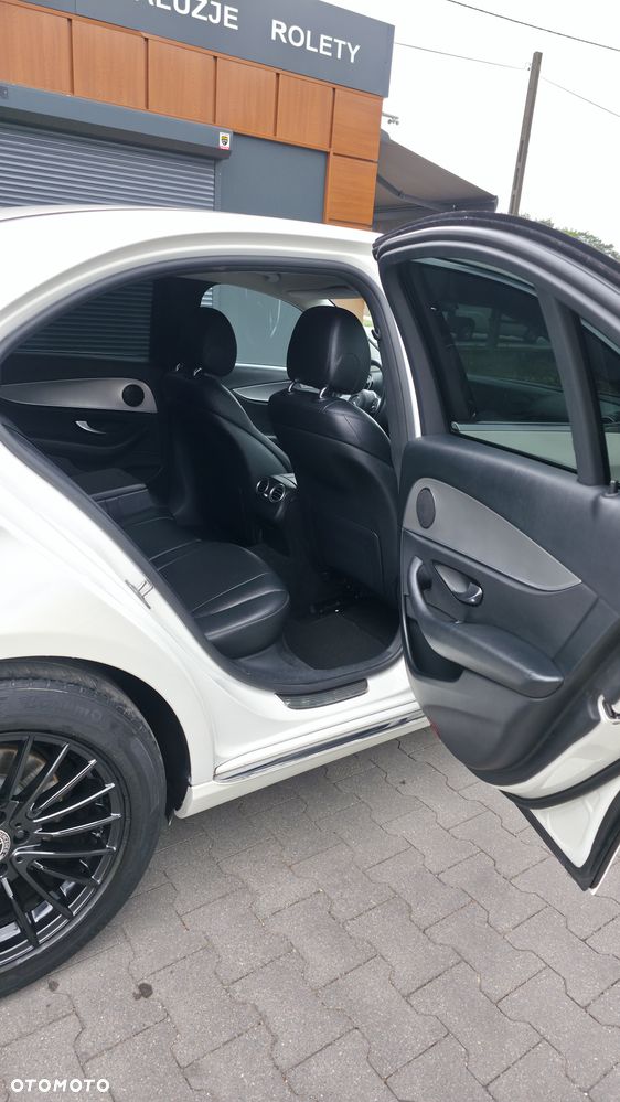 Mercedes-Benz Klasa E 220 d 9G-TRONIC Avantgarde - 17