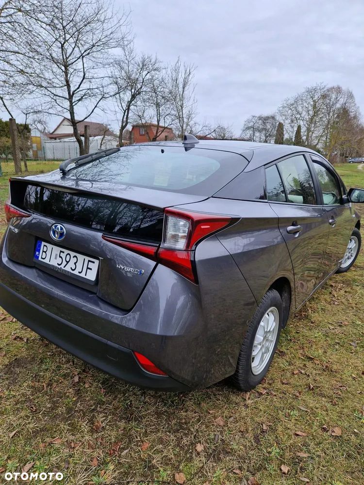 Toyota Prius Hybrid - 18