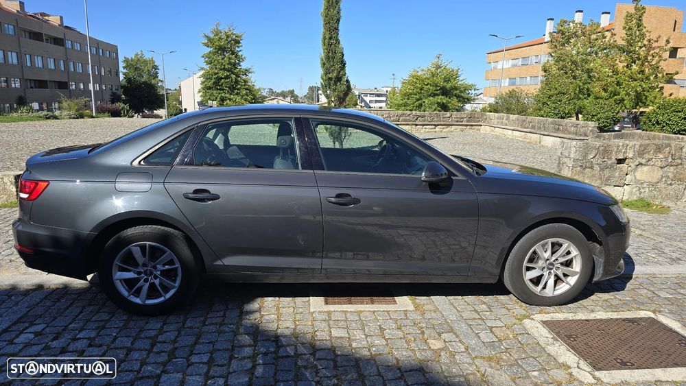 Audi A4 - 5