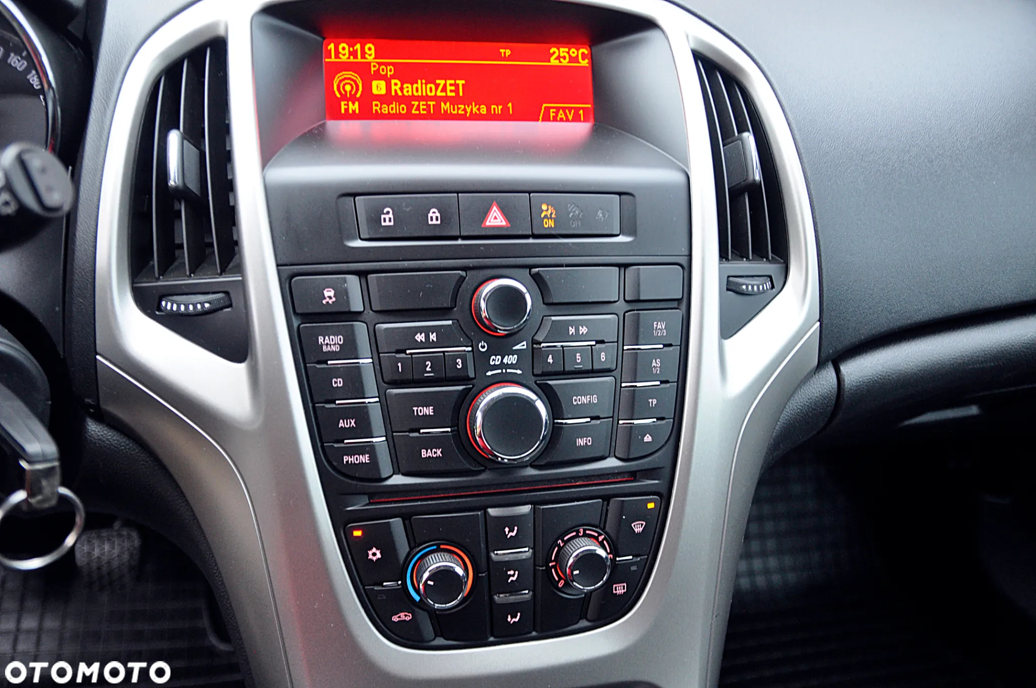 Opel Astra - 11