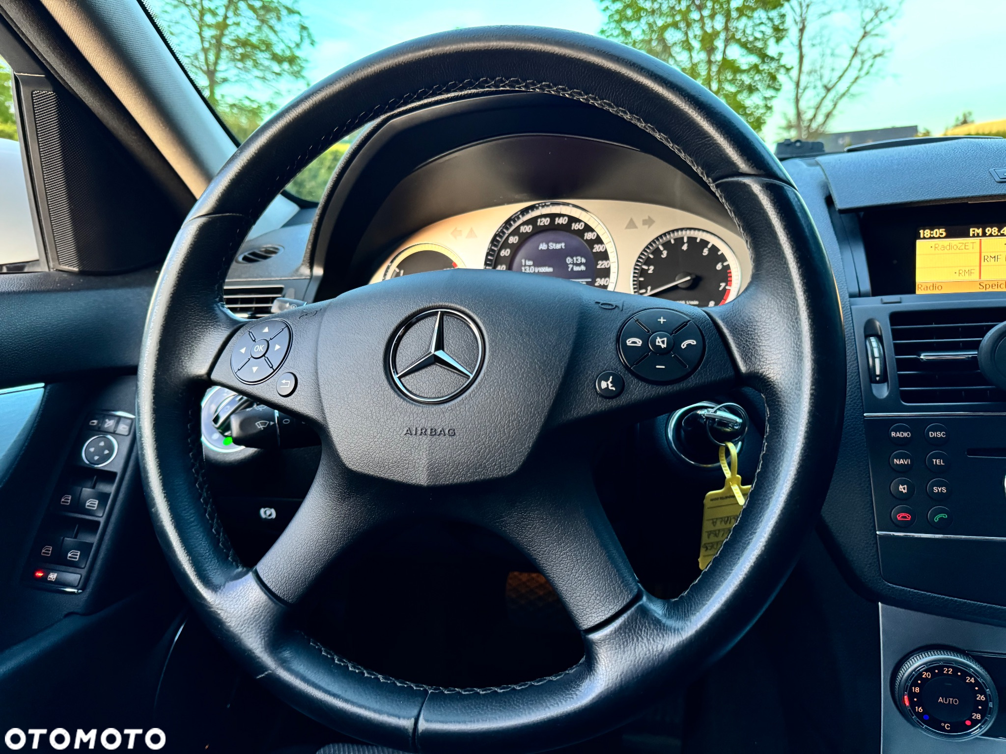 Mercedes-Benz Klasa C 180 T Kompressor Automatik BlueEFFICIENCY Special Edition - 10