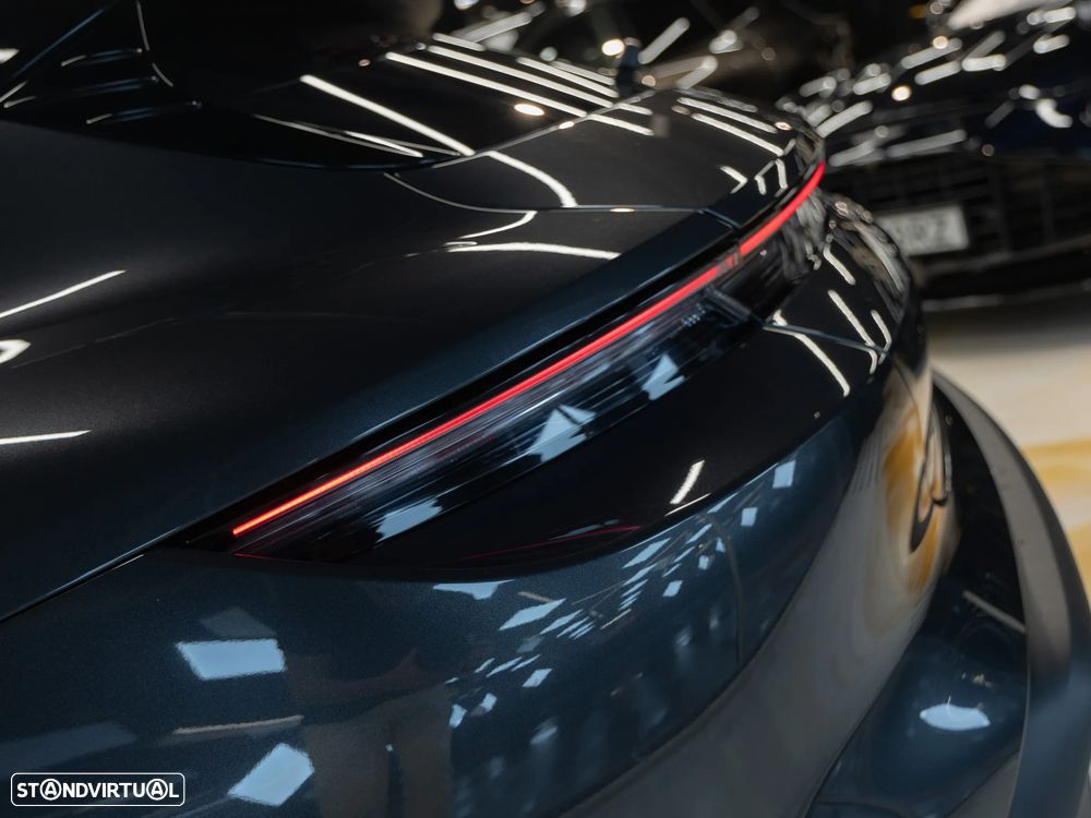 Porsche Taycan 4S - 22
