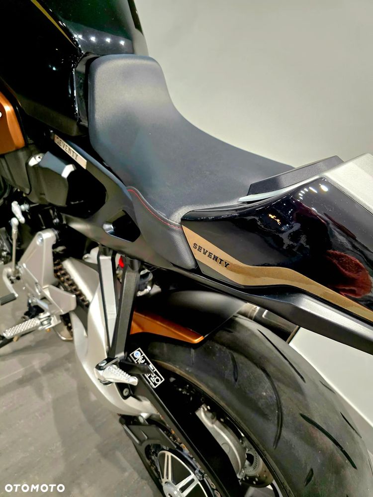 Honda CB - 22