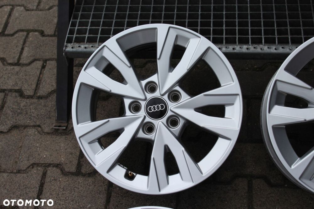 oryg audi a3 8y0 16cali 5x112 et43 6,5j - 1
