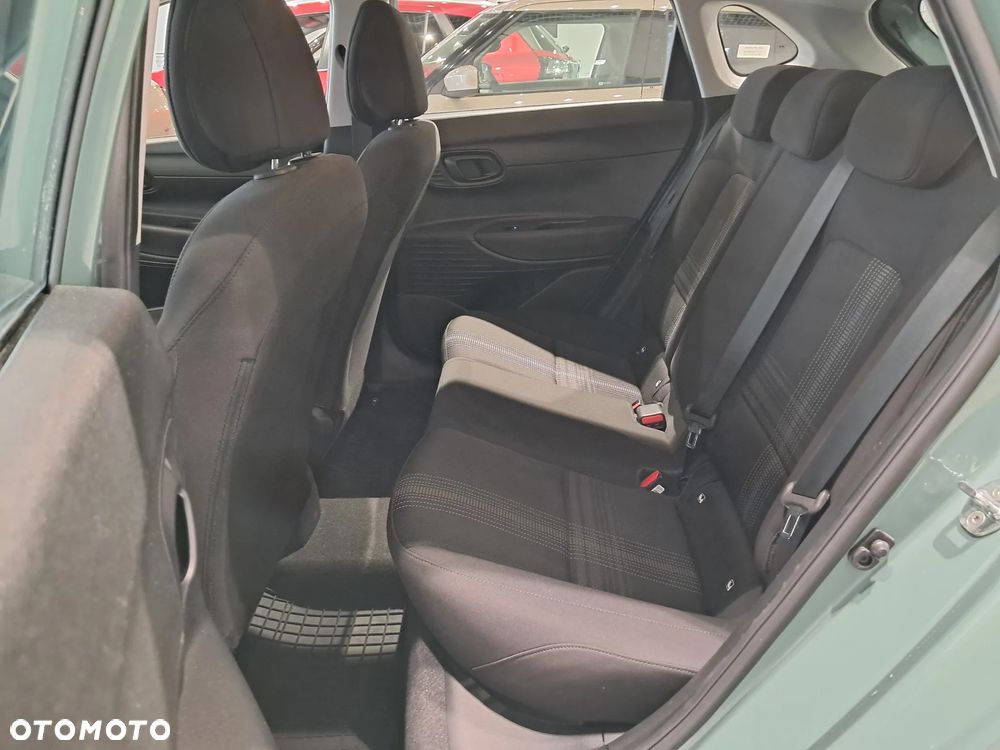 Hyundai i20 1.2 Pure - 16