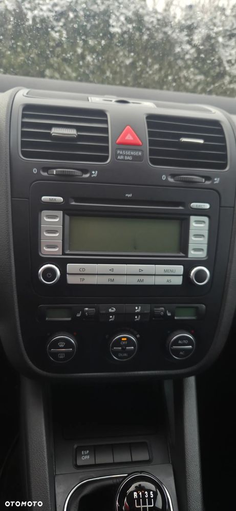 Volkswagen Golf - 23