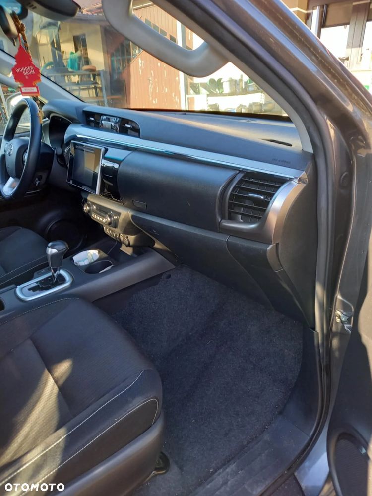 Toyota Hilux 2.4 D-4D Double Cab SR5 4x4 - 10
