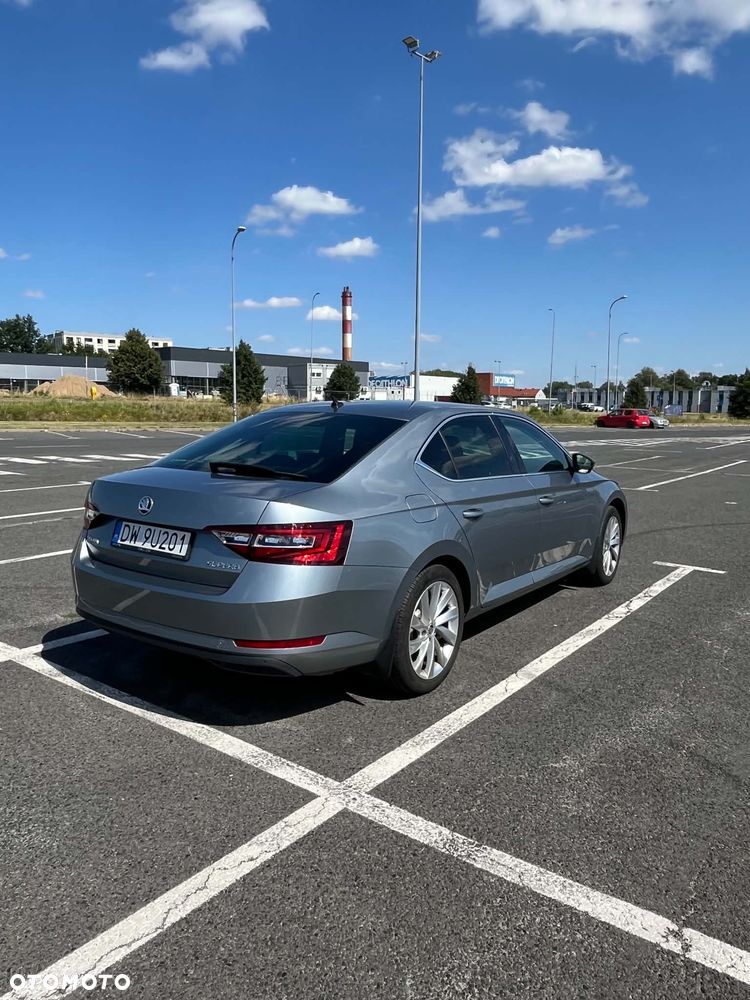 Skoda Superb 2.0 TSI Style DSG - 9