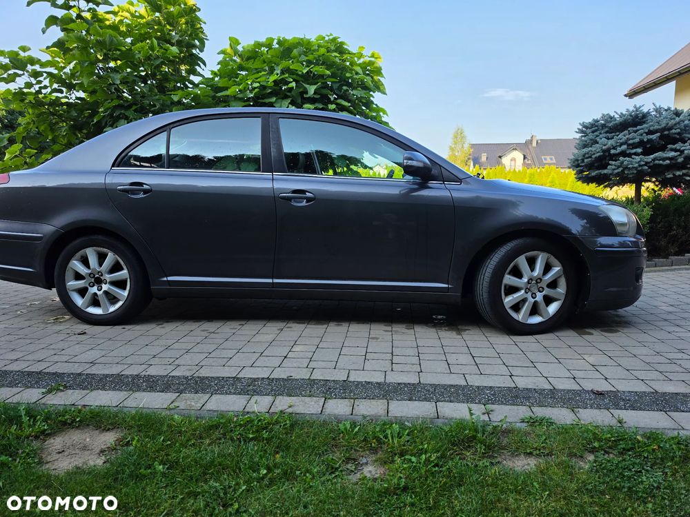 Toyota Avensis 2.0 VVT-i Sol plus - 2