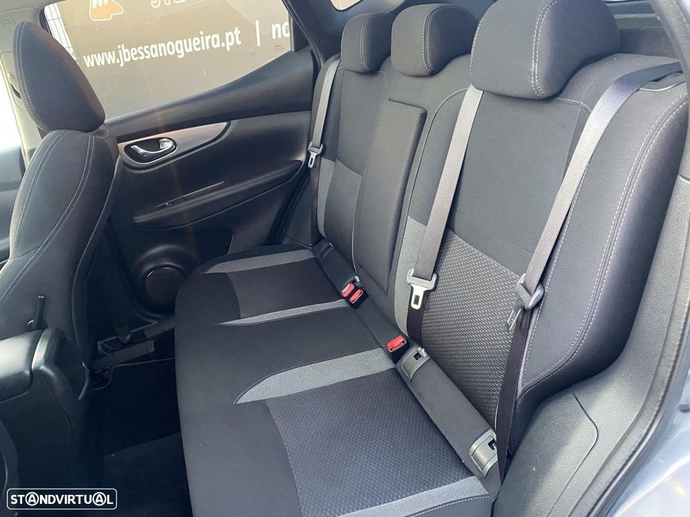 Nissan Qashqai 1.5 dCi N-Connecta DCT - 26