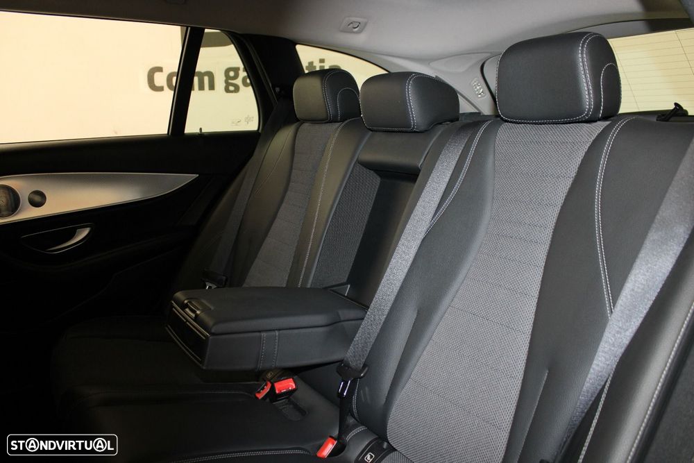 Mercedes-Benz E 300 de Avantgarde - 36