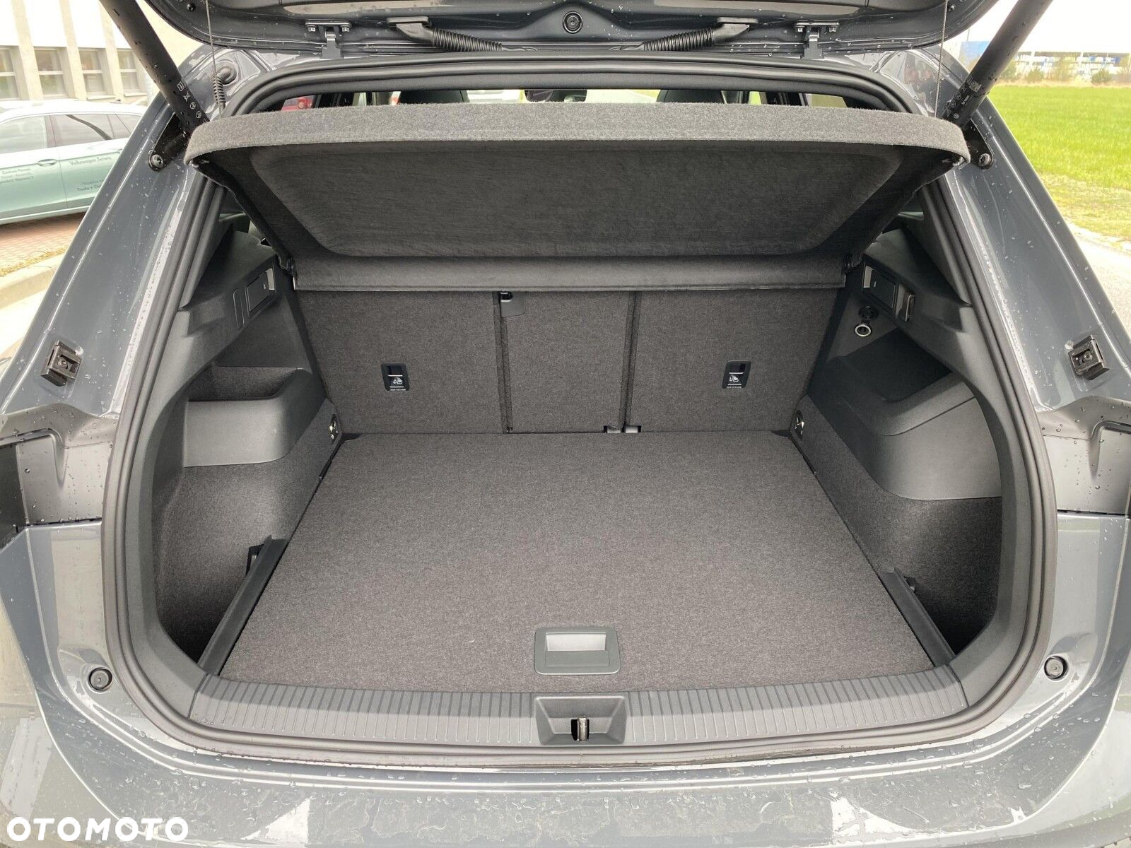 Volkswagen Tiguan - 11