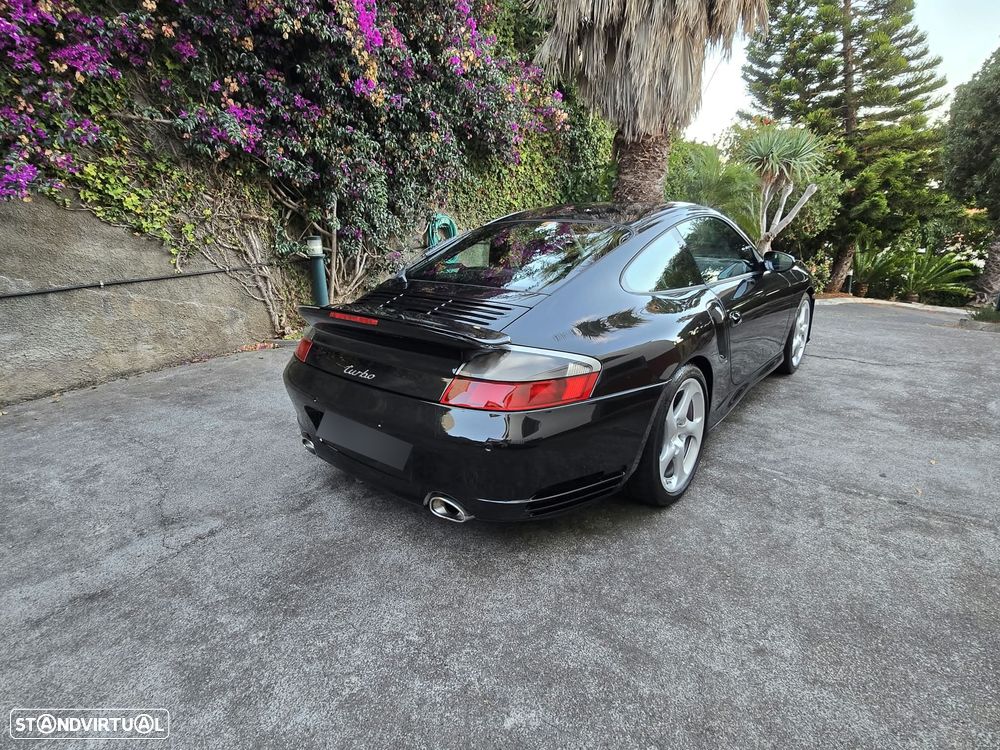 Porsche 911 (996) Turbo - 2