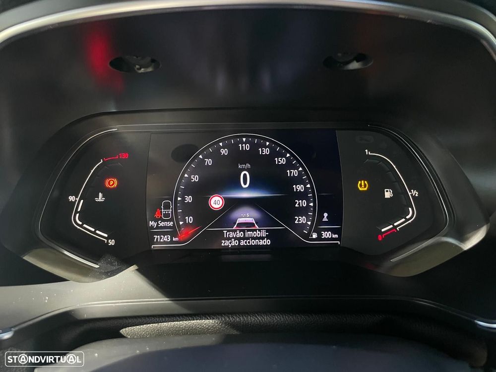 Renault Captur 1.0 TCe Exclusive - 23