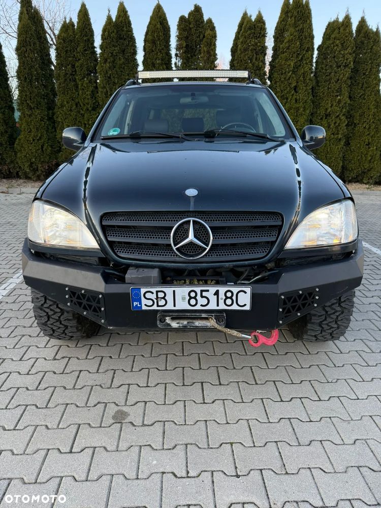 Mercedes-Benz ML - 10