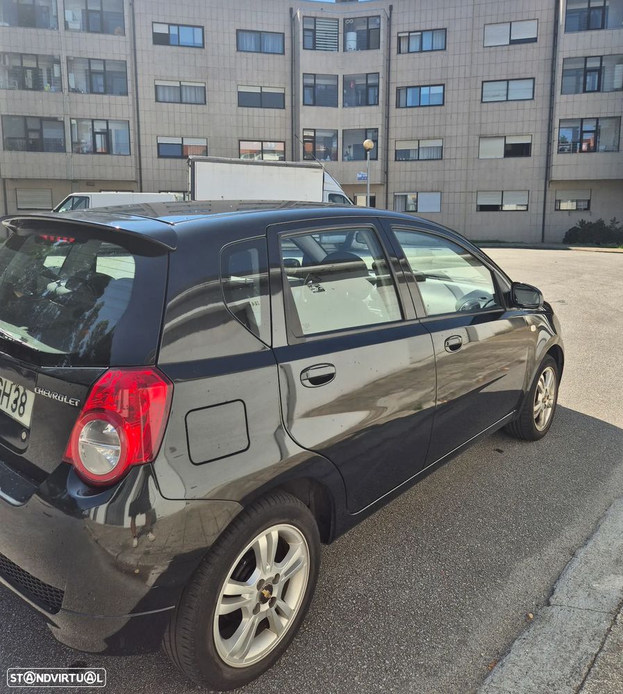 Chevrolet Aveo 1.2 L - 8