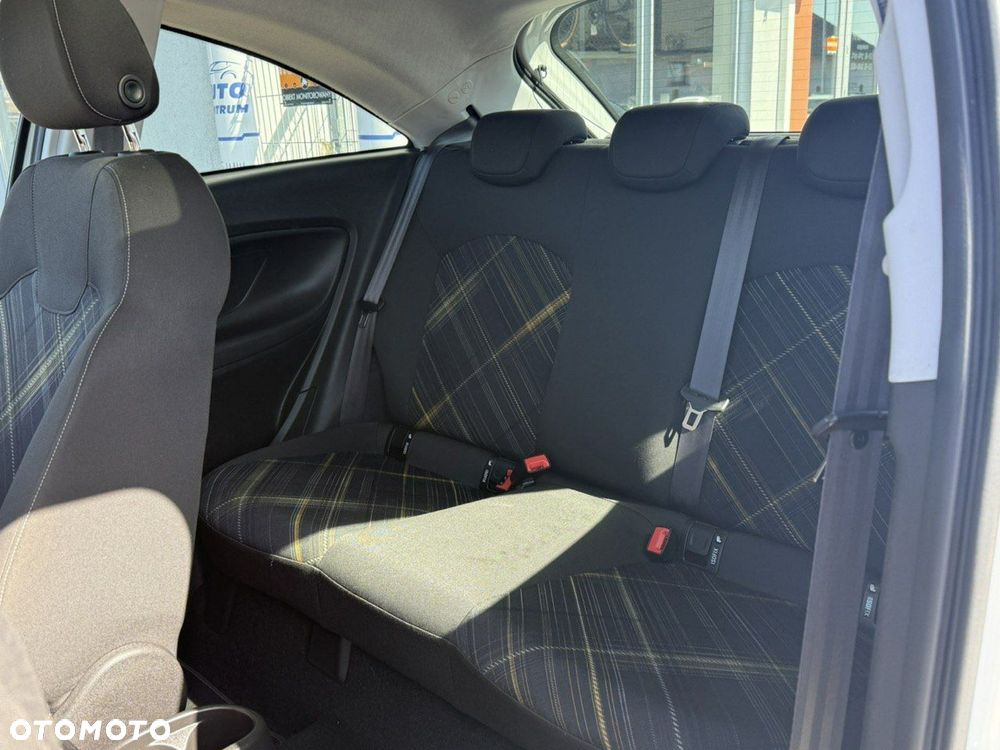 Opel Corsa 1.0 T Cosmo S&S - 24