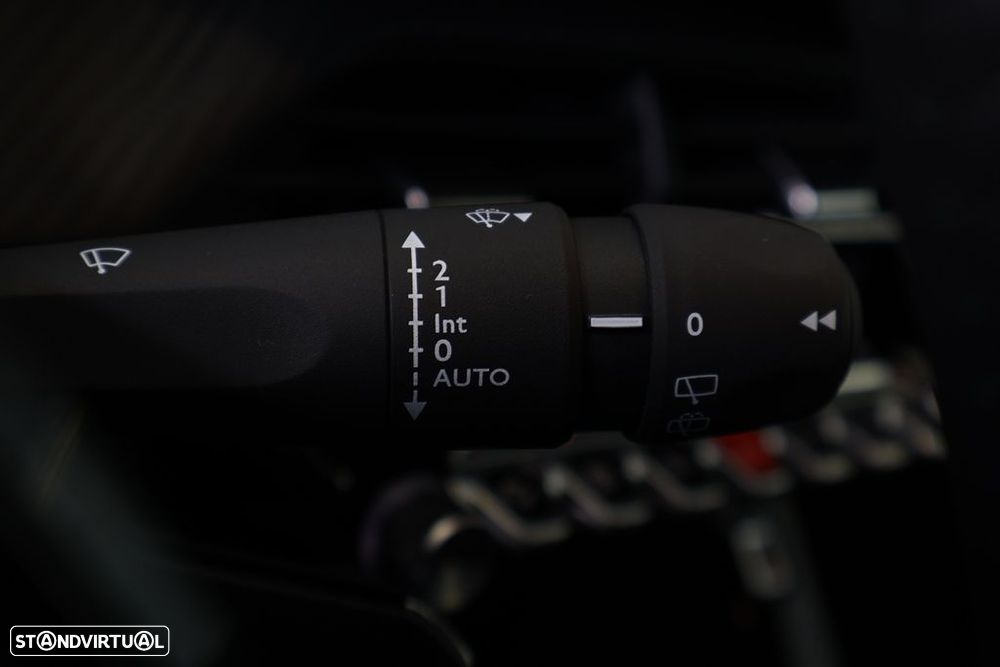 Peugeot 2008 1.2 PureTech Style - 6