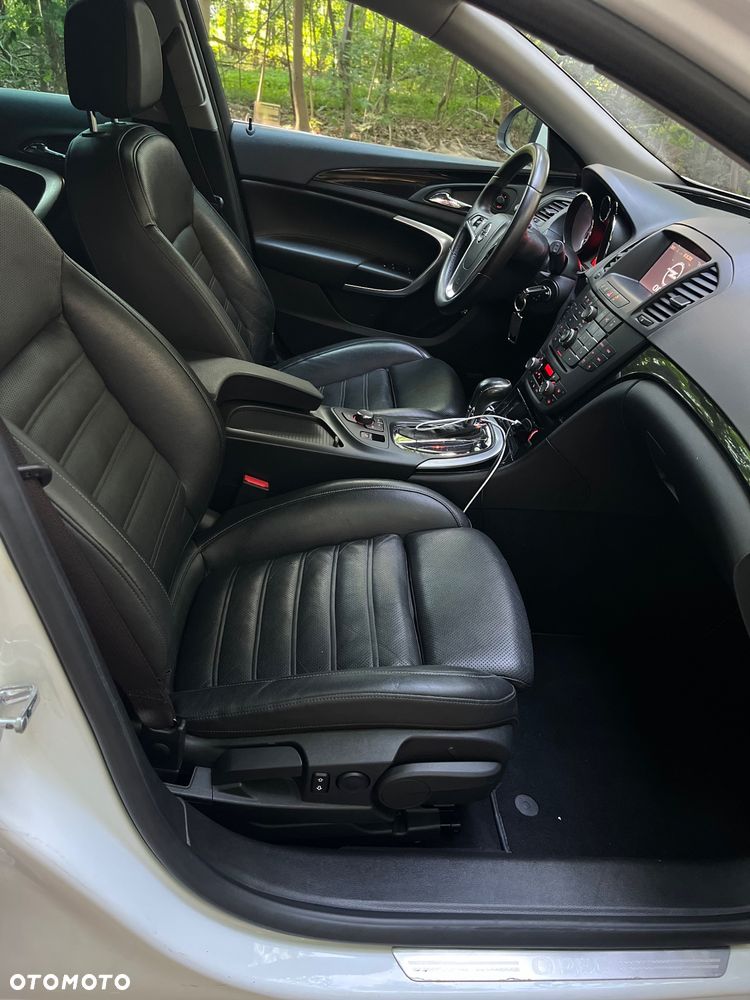 Opel Insignia 2.0 T Cosmo 4x4 - 22