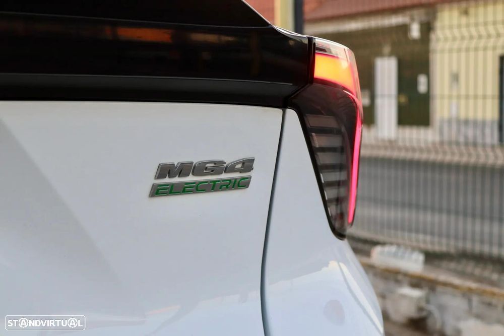 MG MG4 51 kWh Standard - 14