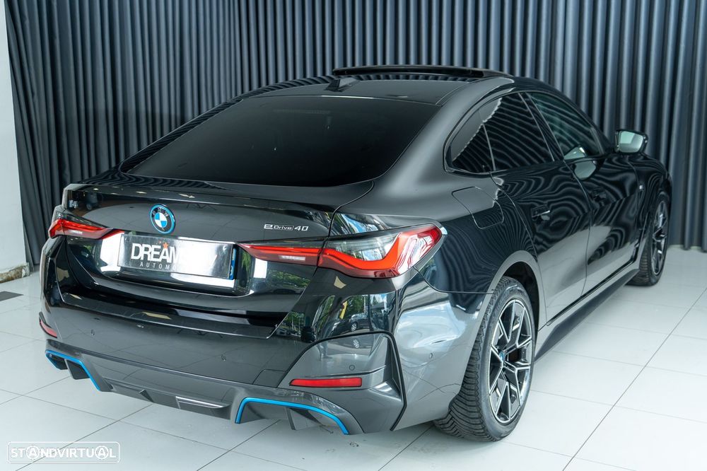BMW i4 eDrive40 Pack Desportivo M - 32