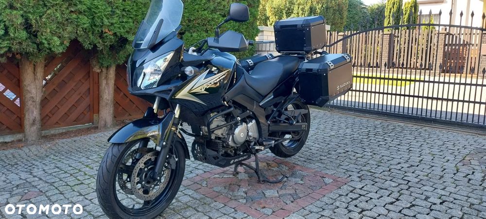 Suzuki V-STROM - 2
