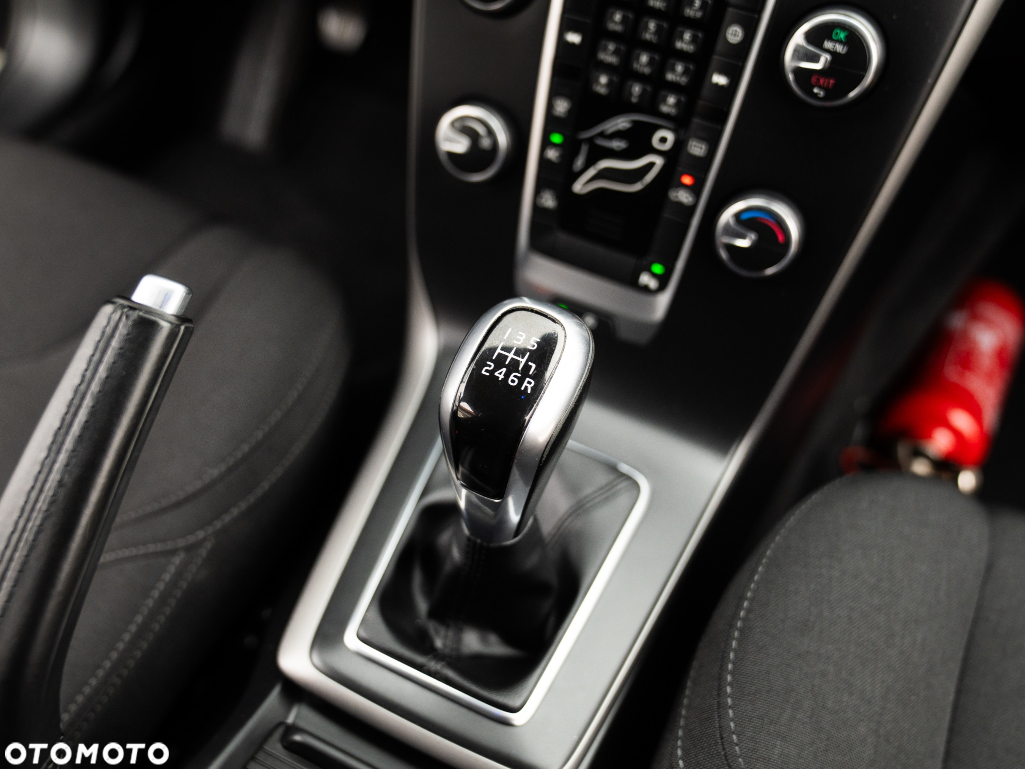 Volvo V40 D2 Drive-E Dynamic Edition - 27