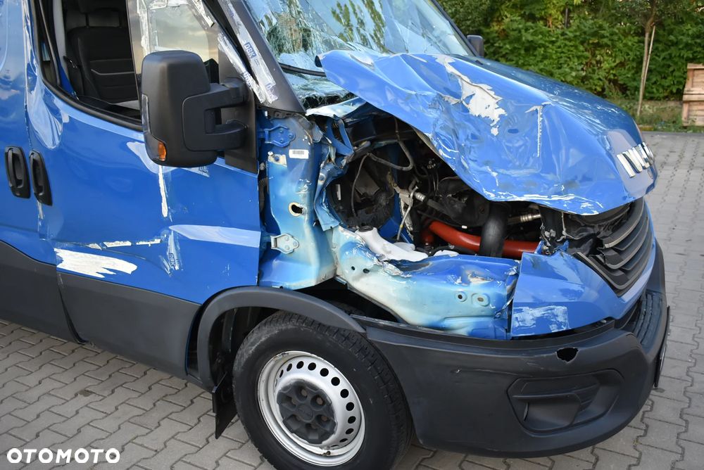Iveco Daily 35S18 3,0 HI-MATIC LED NAVI Salon PL - 7