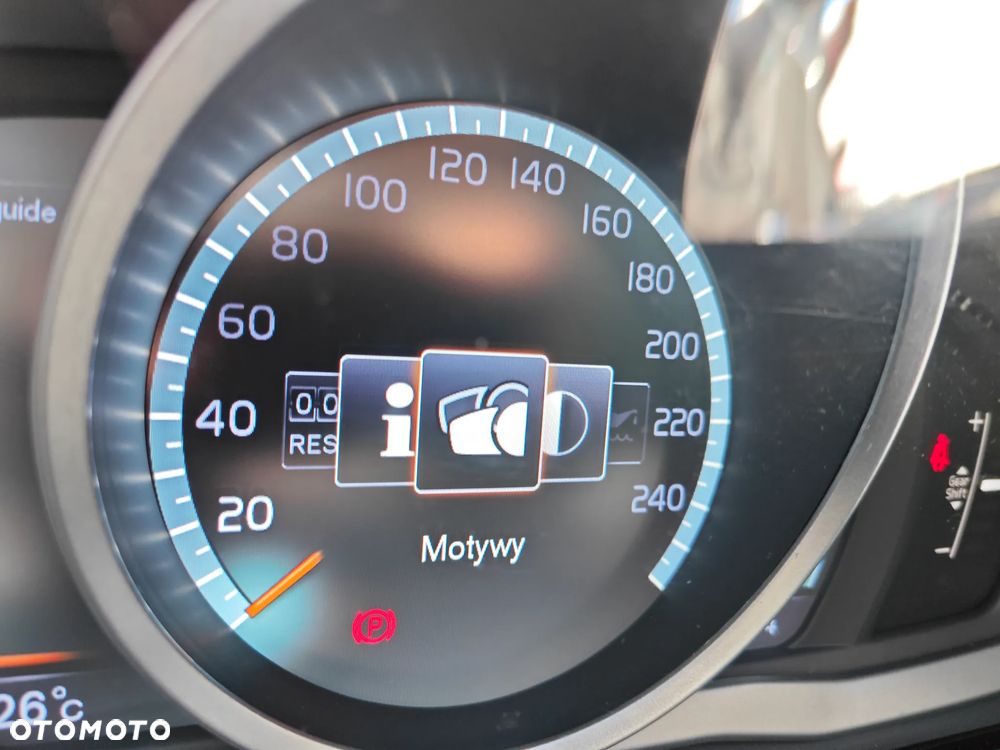 Volvo V60 D3 Momentum - 18
