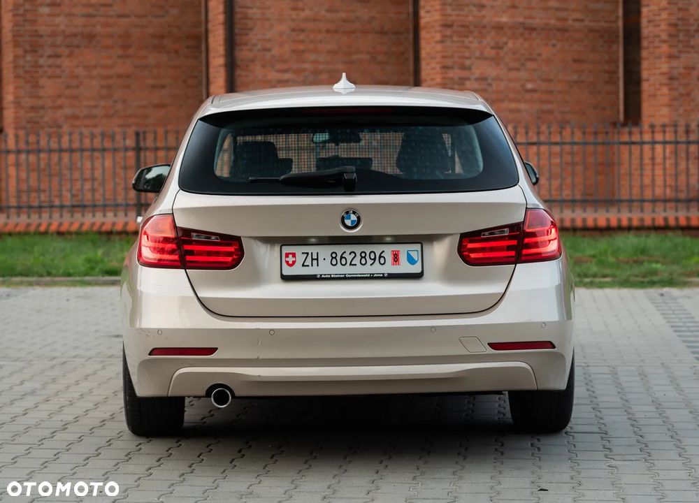 BMW Seria 3 320d xDrive Sport-Aut Modern Line - 7