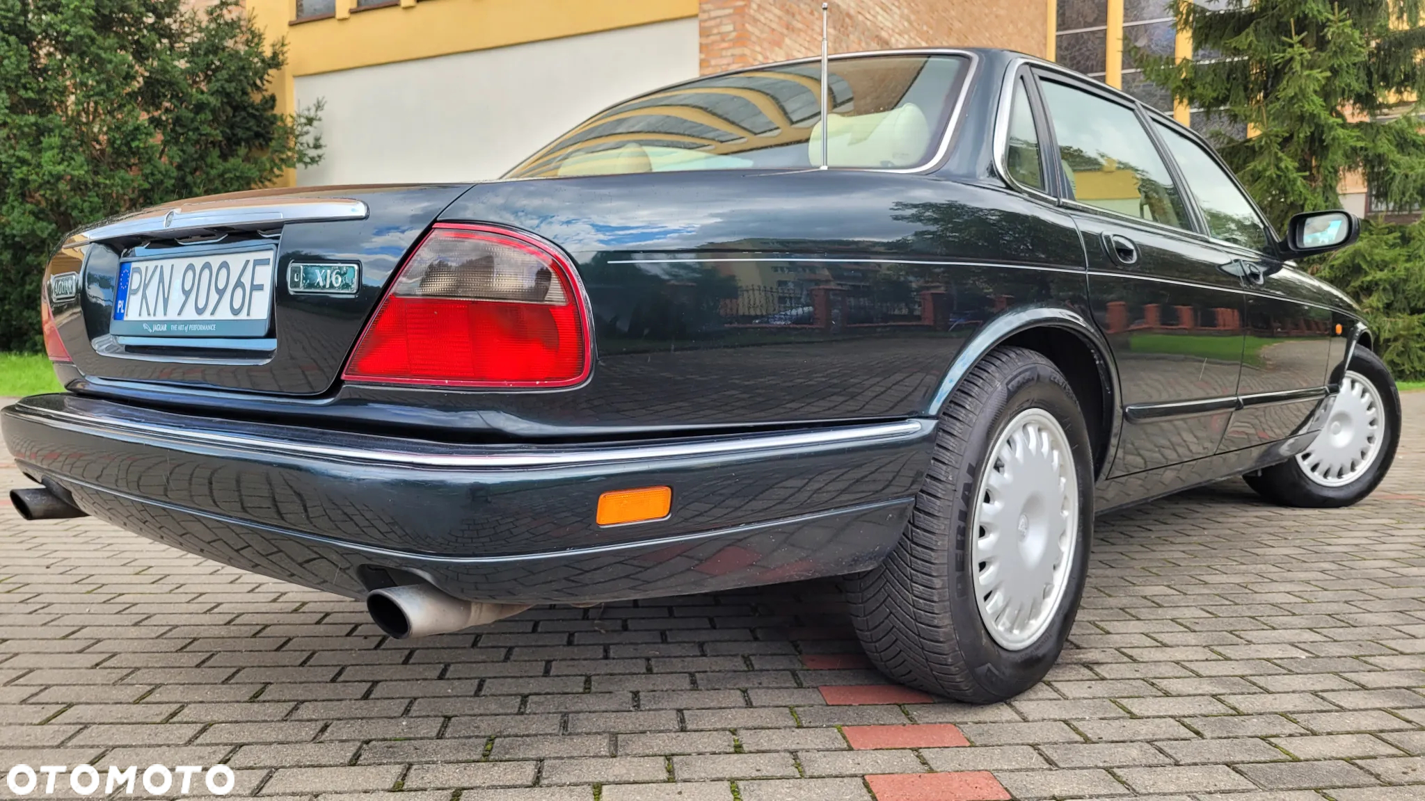 Jaguar XJ - 6