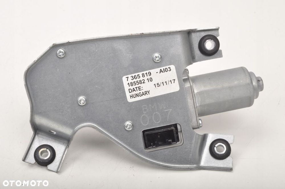 MINI CLUBMAN F54 SILNICZEK WYCIERACZKI TYŁ - 3