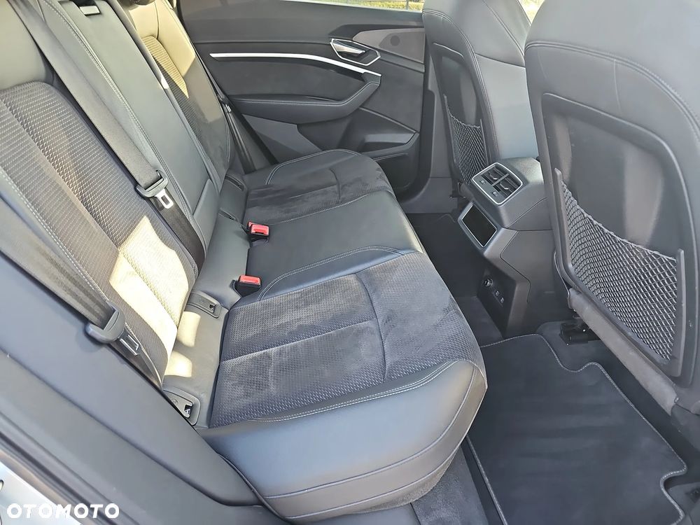 Audi e-tron 55 Quattro S Line - 22