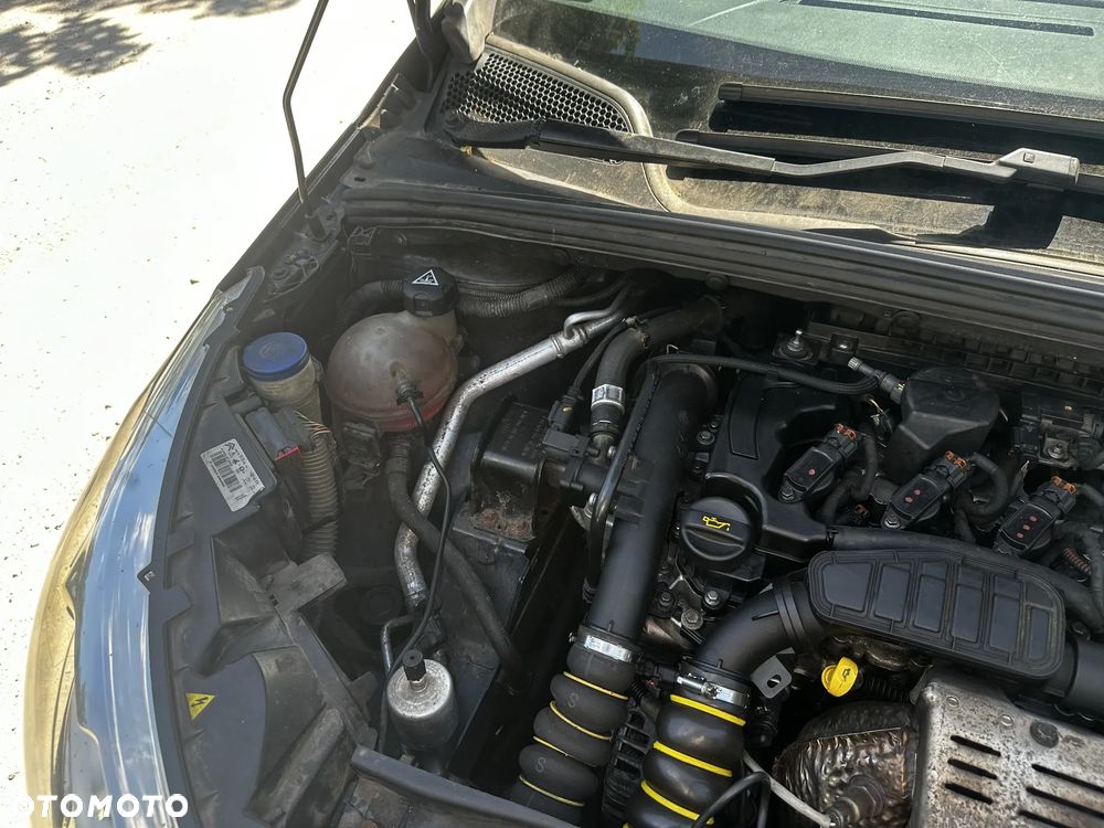 Citroën C4 1.2 e-THP Exclusive - 16