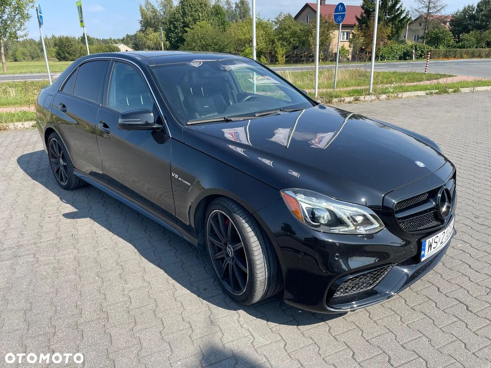 Mercedes-Benz Klasa E 63 AMG S 4-Matic - 12