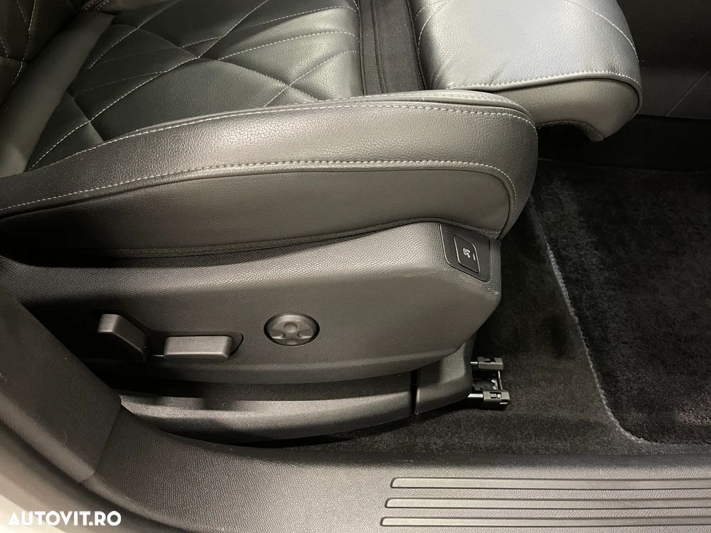 DS Automobiles DS 7 Crossback - 32