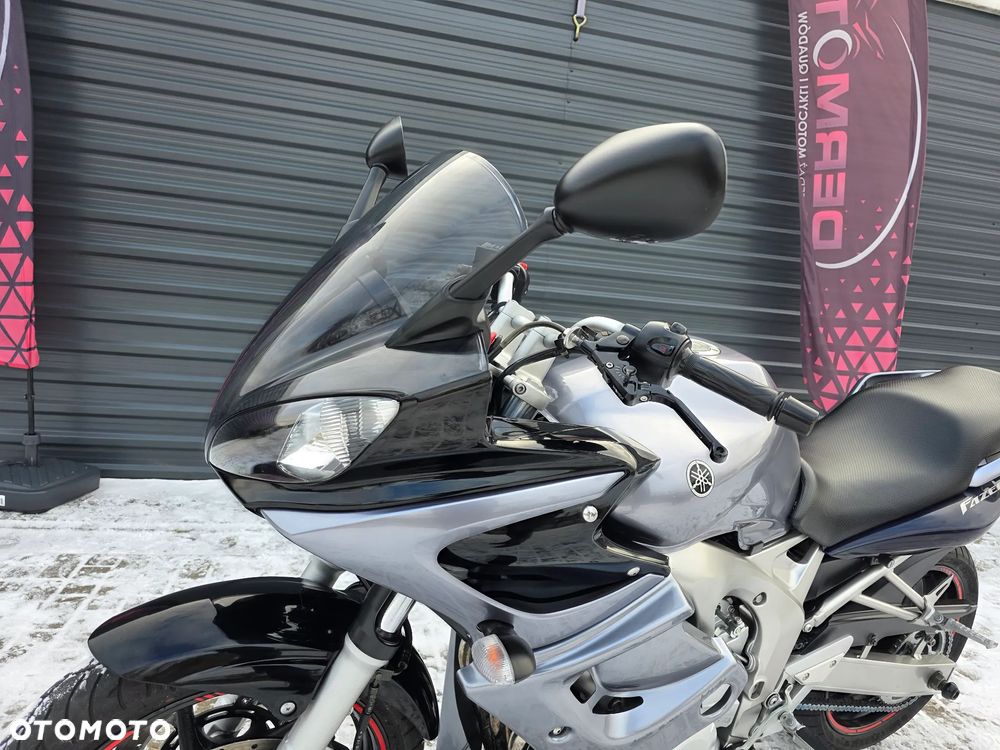 Yamaha FZ6 - 12