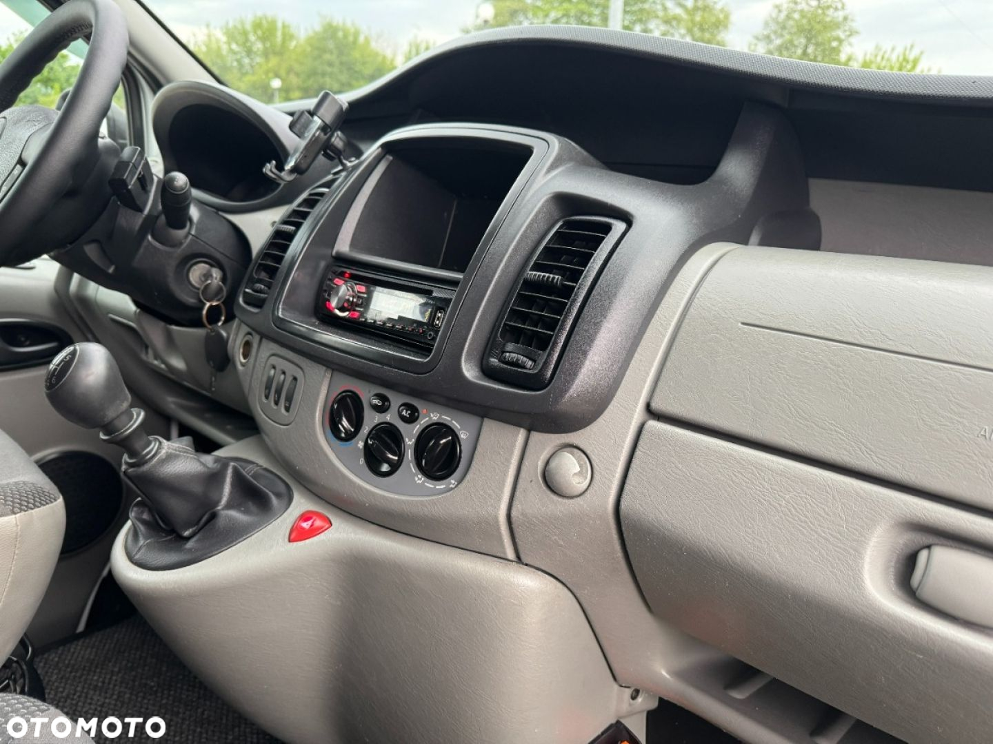 Opel Vivaro - 26